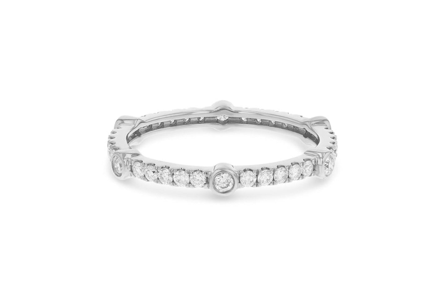 18K White Gold Diamond Wedding Band, 0.79 Carats