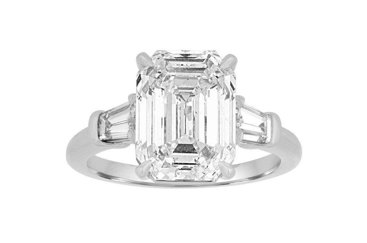 Stunning Emerald Cut Engagement Ring with Tapered Baguettes